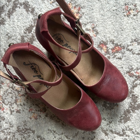 Free People Burgundy Platform Mary Jane Clogs - EU 39 - Picture 2 of 11